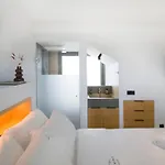 Endogeios Luxury