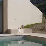 Endogeios Luxury Loutráki