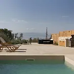Endogeios Luxury Vila Loutráki