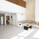 Endogeios Luxury *