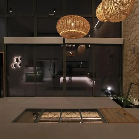 Villa Endogeios Luxury *
