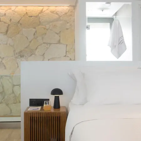 Endogeios Luxury לוטראקי
