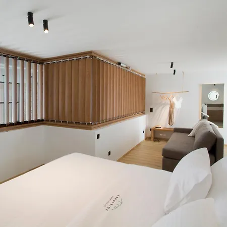 Villa Endogeios Luxury