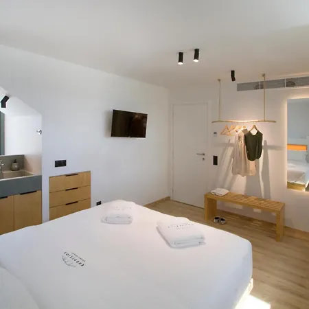 Endogeios Luxury Loutraki (Corinthia)