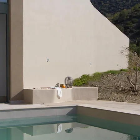 Endogeios Luxury Loutráki