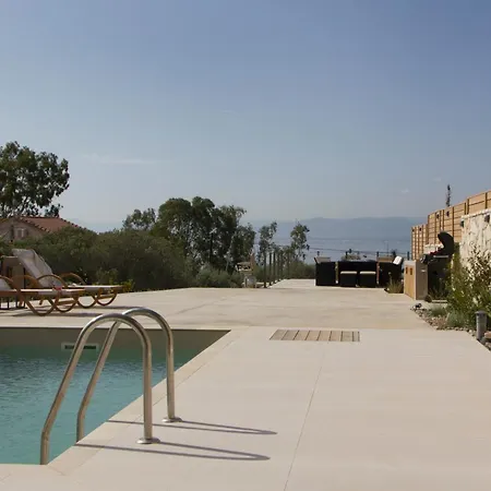 Endogeios Luxury * Loutraki (Corinthia)