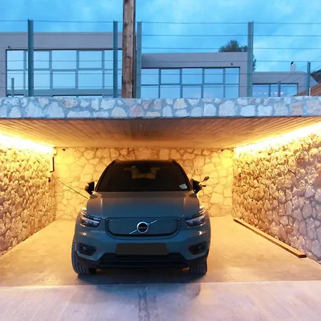 Endogeios Luxury Villa *