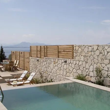 Endogeios Luxury Villa *