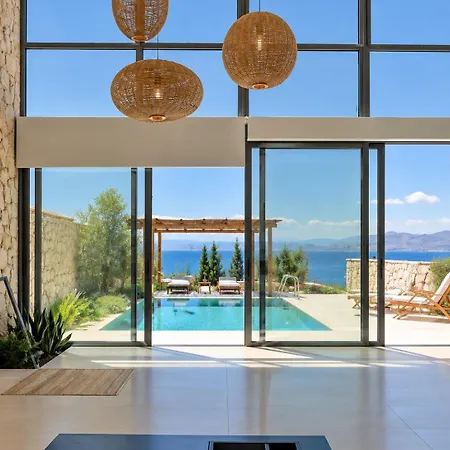 Endogeios Luxury לוטראקי