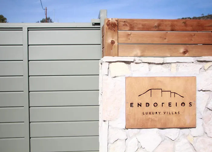 Βίλα Endogeios Luxury Λουτράκι