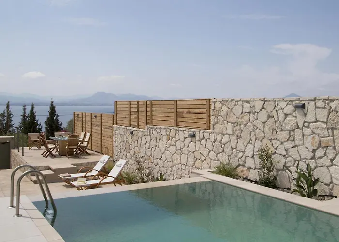 Endogeios Luxury Villa *